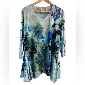 Jess & Jane Peacock Feather Print Bling Sharkbite Tunic Top 3/4 Slvs Size M